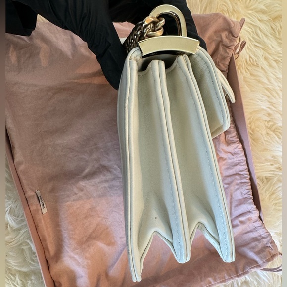White Authentic Miu Miu Confidential Matelassé Leather Bag - Picture 8 of 11
